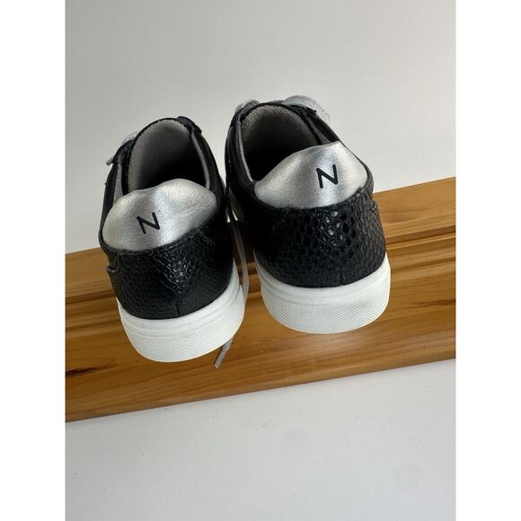 Naturalizer Women's Astara, Black Leather Sneaker, Size 8.5 - Picture 9 of 14